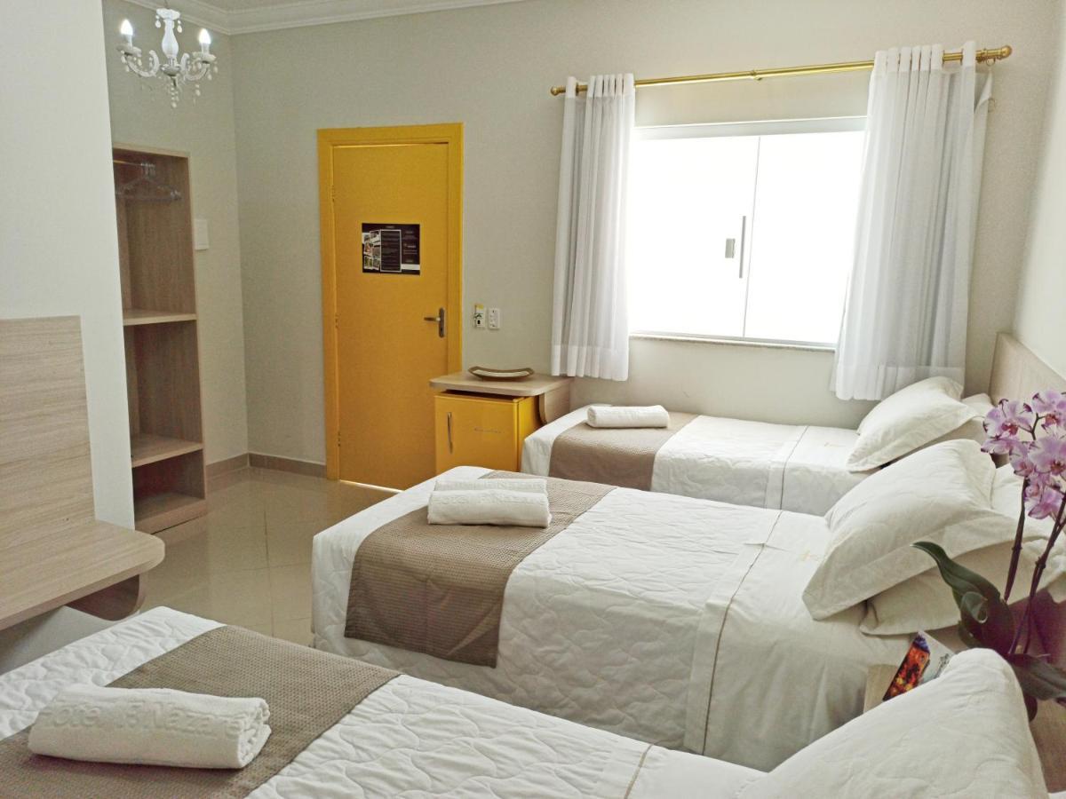 Hotel Pousada Familia De Nazare Cachoeira Paulista Eksteriør billede