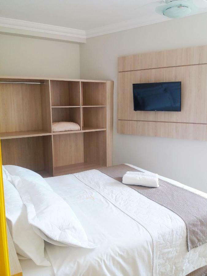 Hotel Pousada Familia De Nazare Cachoeira Paulista Eksteriør billede